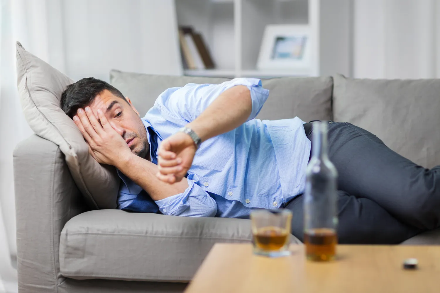 Alkoholik w rodzinie jak postępować?