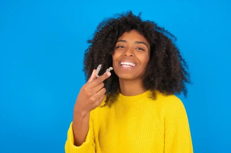 Prostowanie zębów metoda Invisalign